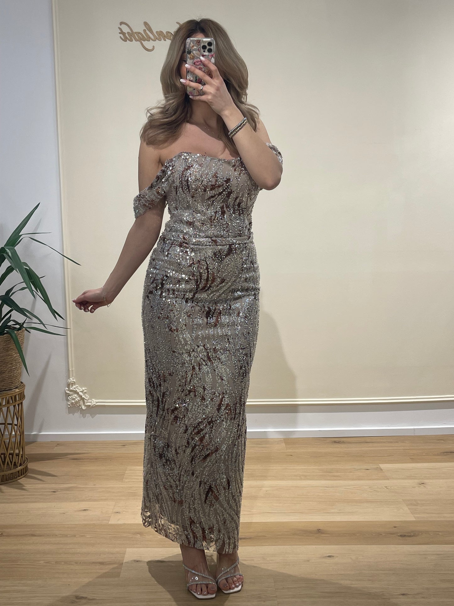 Dress inaya Rose Gold