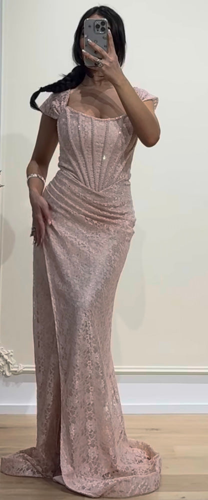 Spitze- Dress